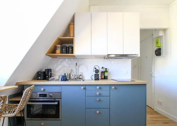 21m comfort -wifi&view on the Sacré Coeur